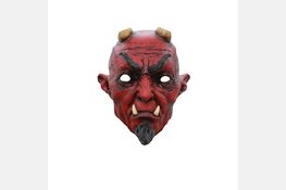 Gezocht: Politie zoekt twee overvallers cafetaria aan de Kroonse Wal met opvallende jas en masker