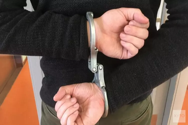 Drie aanhoudingen: drugs en contant geld in beslag genomen