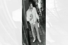 Gezocht: Wie stal de AED van de gevel?