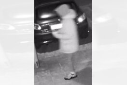 Auto in brand gestoken, wie heeft informatie?