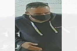 Wie is deze pinner, die pint met een bankpas van een ander?