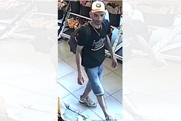 Gezocht: Diefstal uit auto - Markt - Arnhem