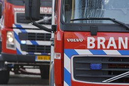Auto verwoest door brand op de Slaakweg in Arnhem