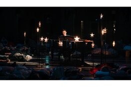 Liggend luisteren in de Koepel: Matthäus-Passion en Einaudi op één dag