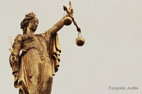 OM eist 12 maanden gevangenisstraf tegen verdachte die contrabande de gevangenis binnen zou smokkelen