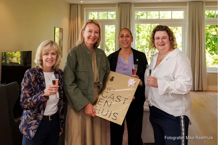 Kleinschalige woonzorglocatie voor mensen met dementie in Elst officieel geopend
