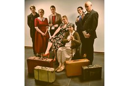 De Culturabarbaren spelen het moordmysterie ‘The Mousetrap’ van Agatha Christie in theater het Hof in Arnhem