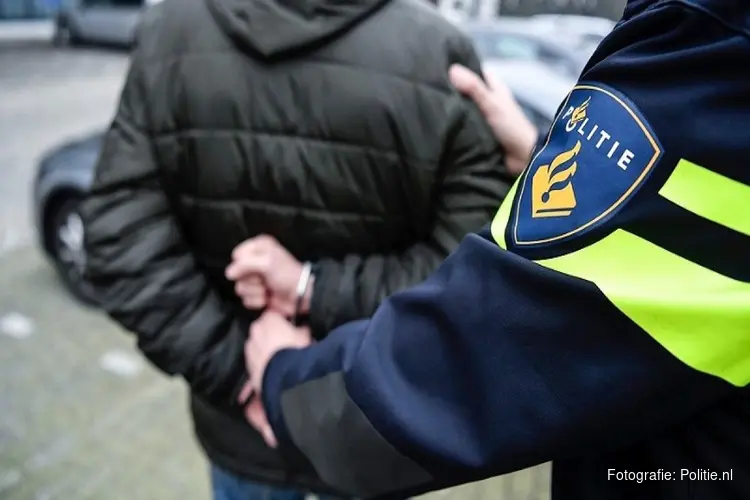 Familie slaat alarm na bankhelpdeskfraude, telefoon leidt politie naar verdachte