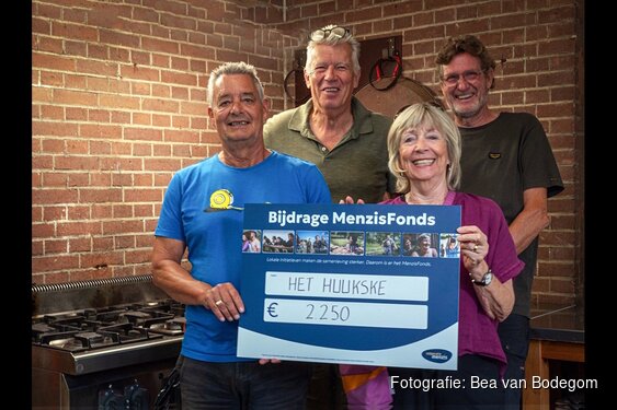 Eetclub Samen Eten ontvangt € 2.250 van MenzisFonds