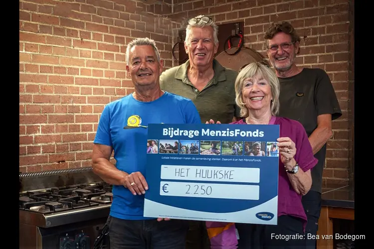 Eetclub Samen Eten ontvangt € 2.250 van MenzisFonds