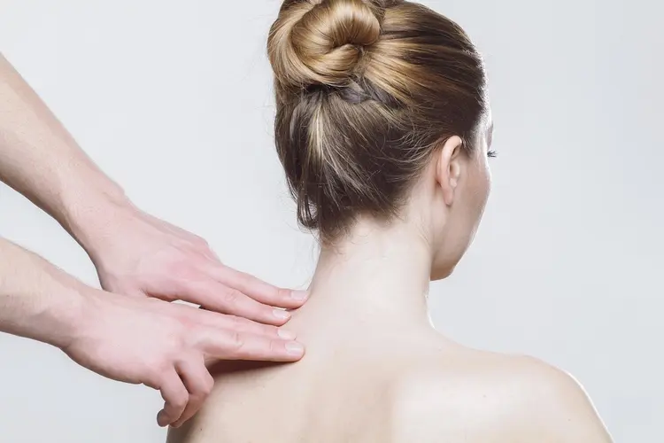 Een stoelmassage van Helder Werk Stoelmassage op het werk: dit wil je weten