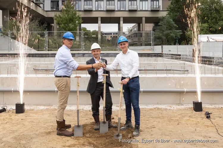 Feestelijke start bouw Westgebouw in Arnhem