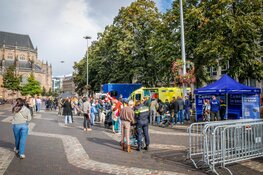 Veiligheidsdag in Arnhem trekt ondanks regen veel bezoekers